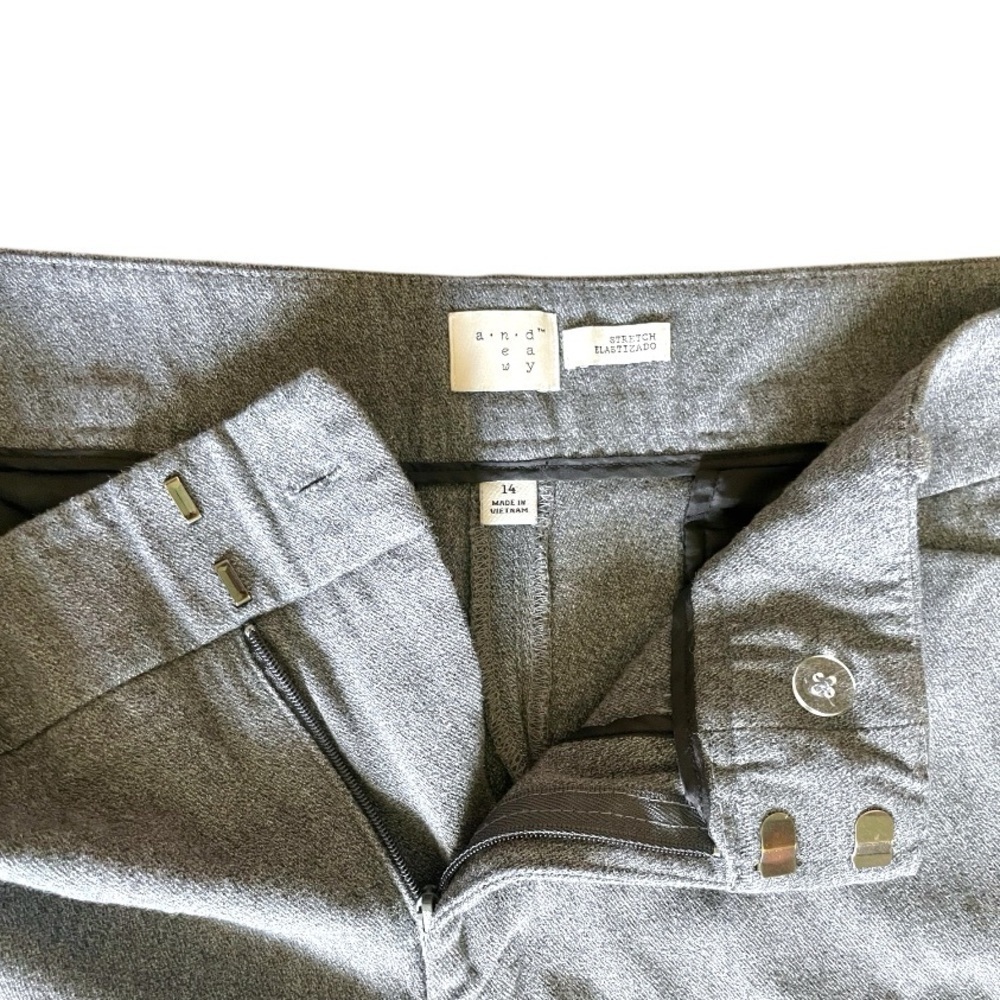 A New Day Women’s Size 14 Gray Stretch Cropped Pants High-Rise Slim Fit- Cotton - Picture 3 of 6